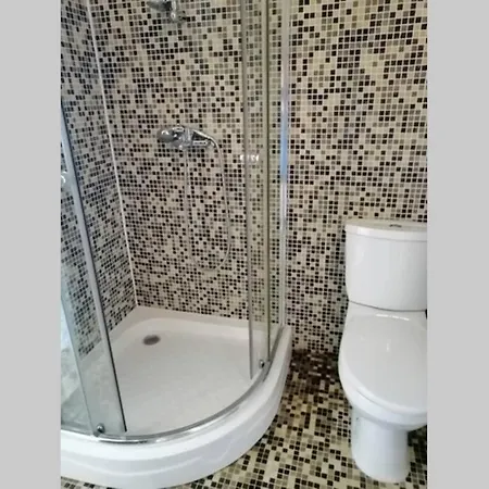 Schoene 2 Zimmer Wohnung, 2 Min. Vom Strand Entfern *