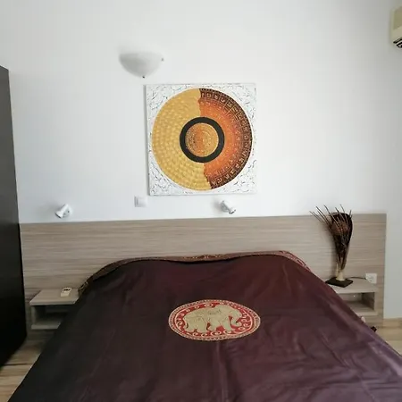Schoene 2 Zimmer Wohnung, 2 Min. Vom Strand Entfern *
