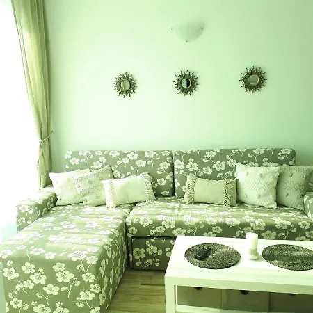 Apartment Schoene 2 Zimmer Wohnung, 2 Min. Vom Strand Entfern *